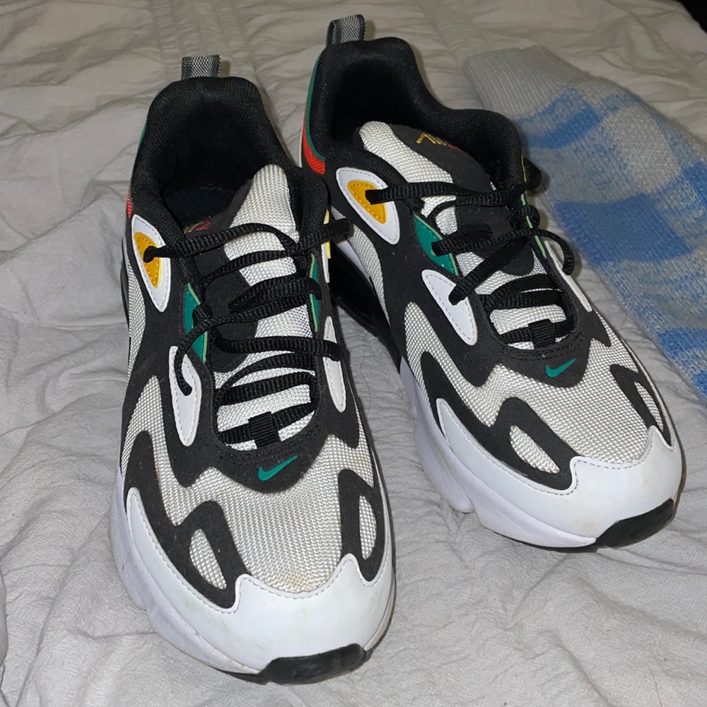 Nike Air 200. Size 5.5 kids (fit women 7.5)